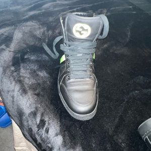 Black Hi Top Gucci sneakers
